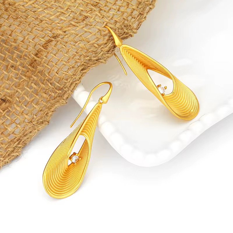 Matte gold earrings