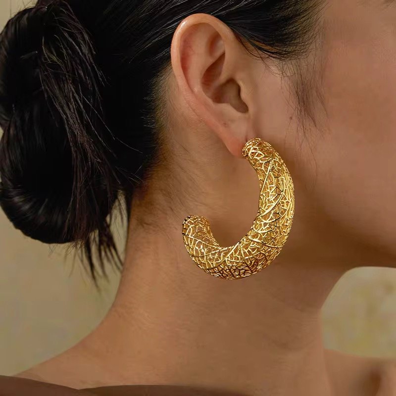 Shiny gold plated big chunky hoop earrings